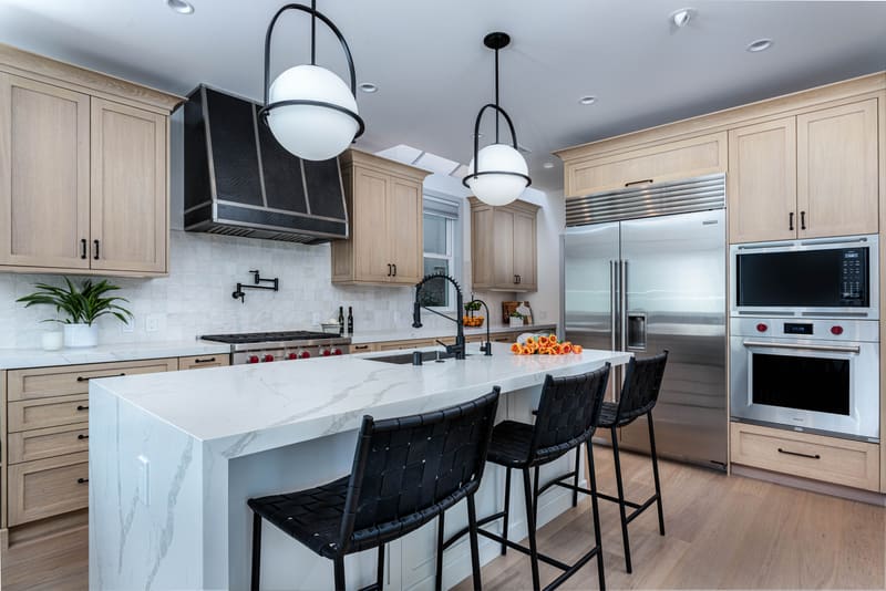 Pale oak with a black range hood